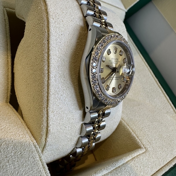 Ladies' Rolex Datejust, 2-tone, with diamond dial and diamond bezel - Picture 2 of 6
